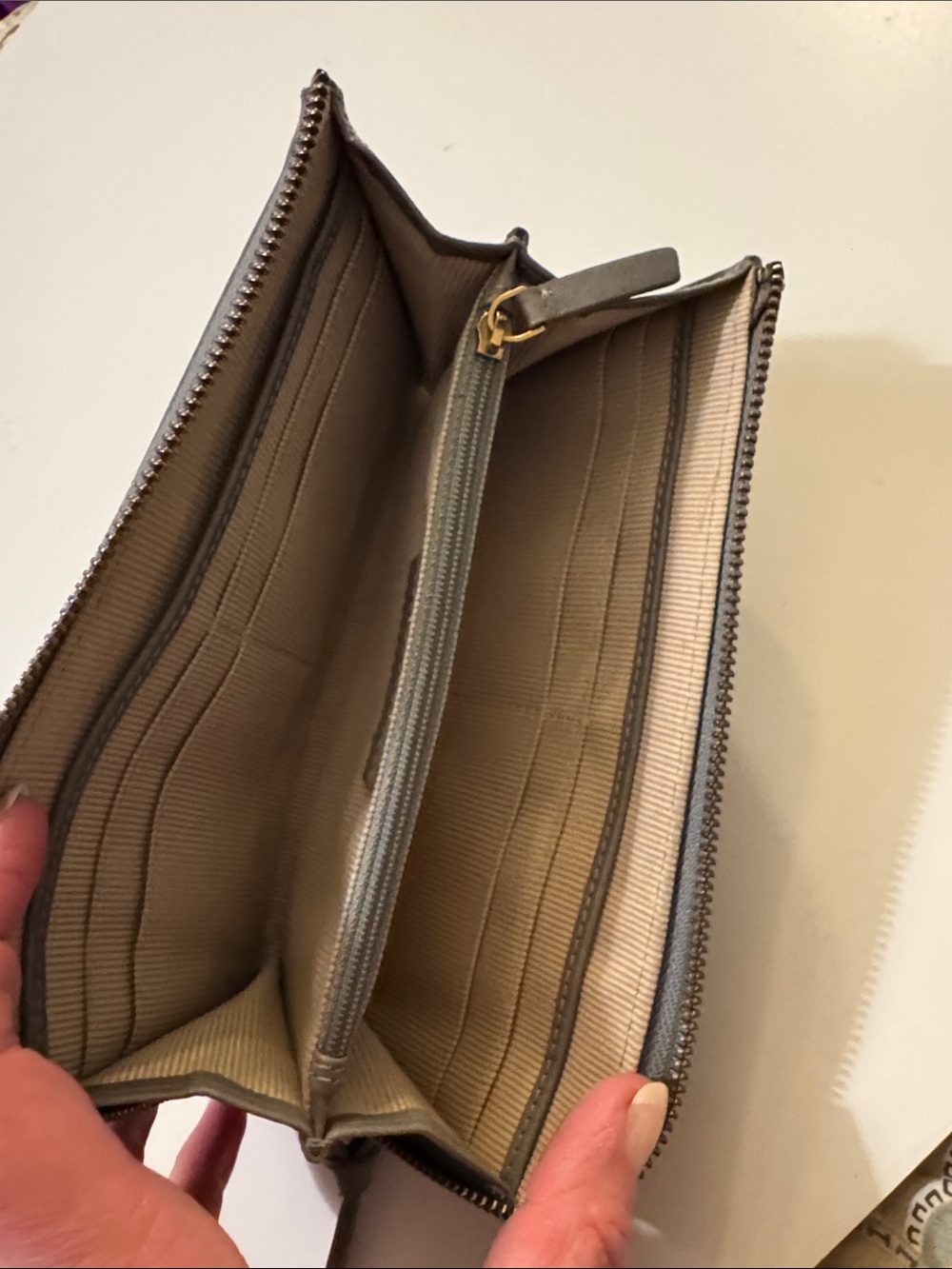 Gray Leather Margot New York Anthropologie Gabby Zip Around Wallet Wristlet EUC - Picture 8 of 10